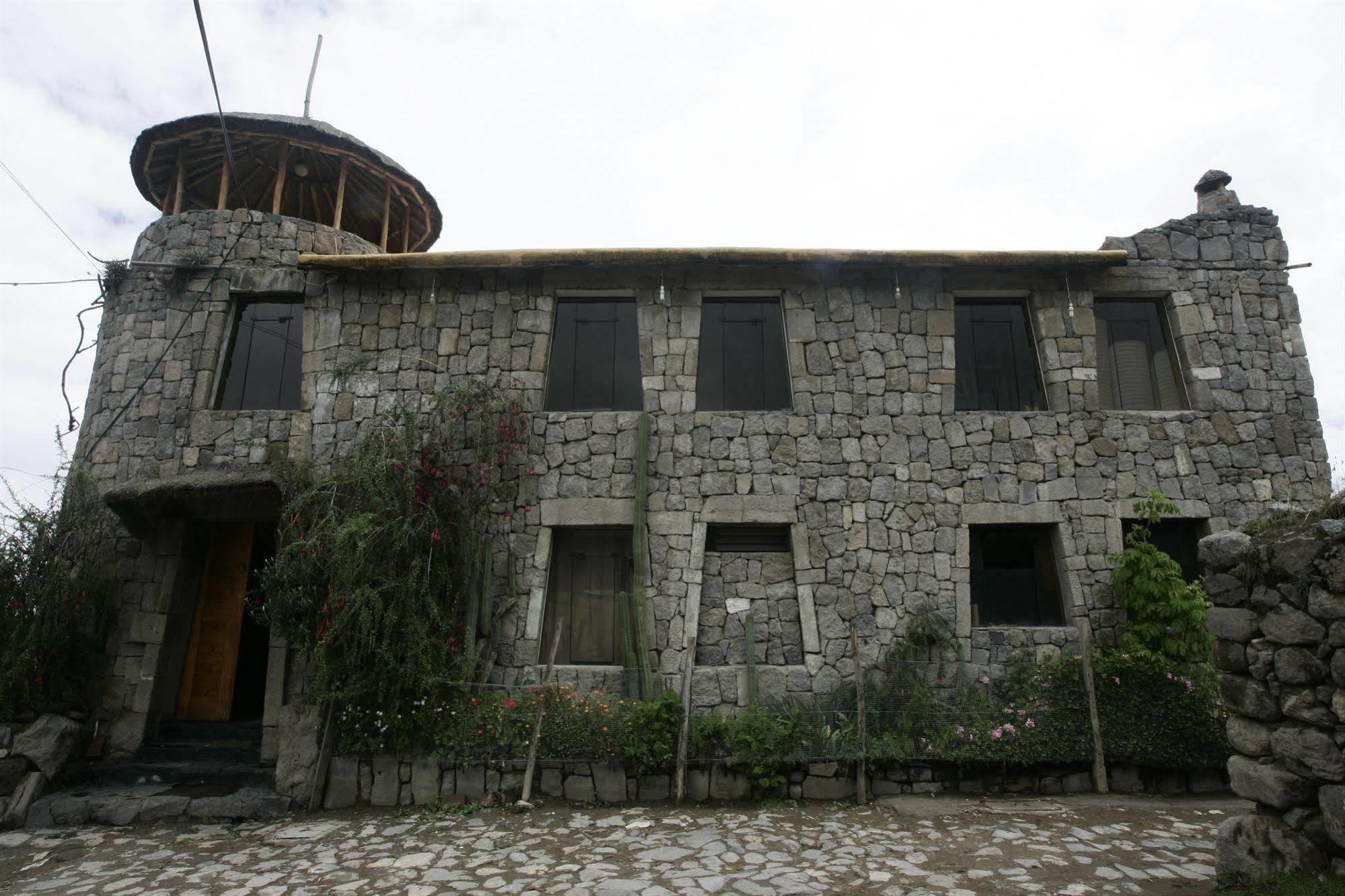 Hotel Kuntur Wassi Cabanaconde Esterno foto
