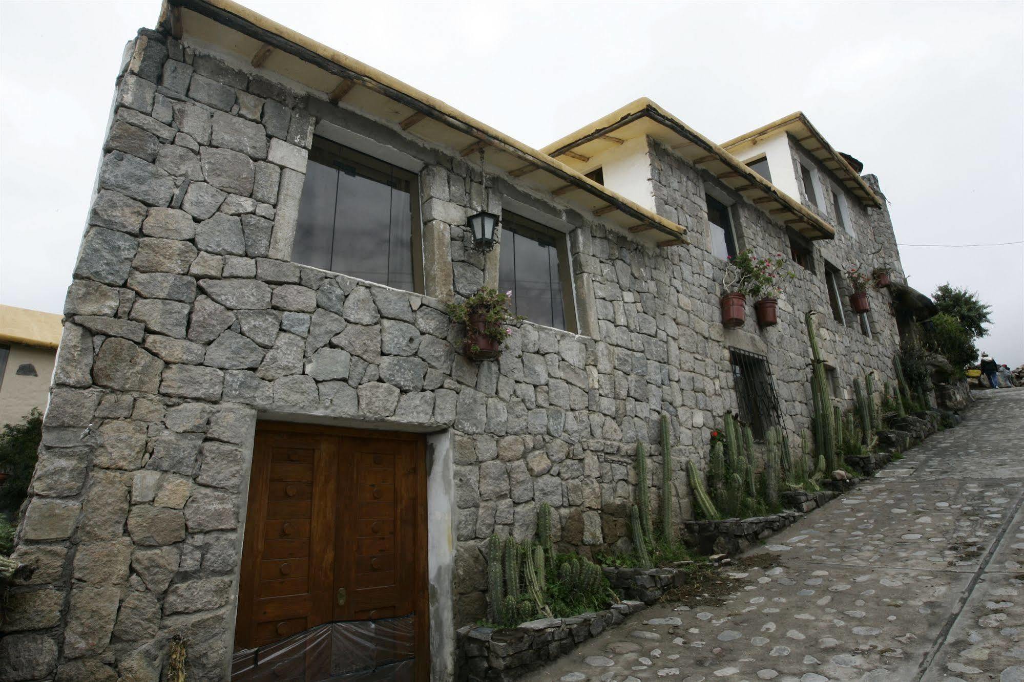 Hotel Kuntur Wassi Cabanaconde Esterno foto