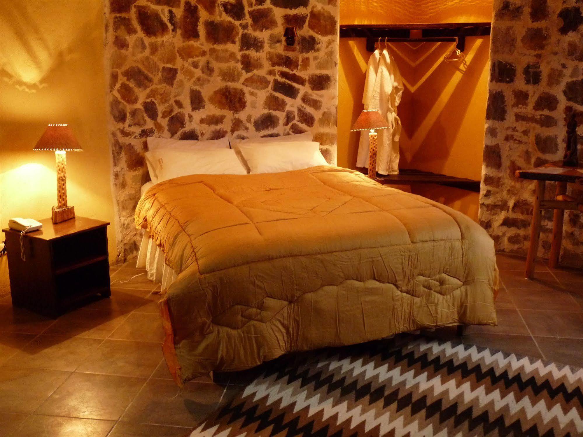 Hotel Kuntur Wassi Cabanaconde Esterno foto